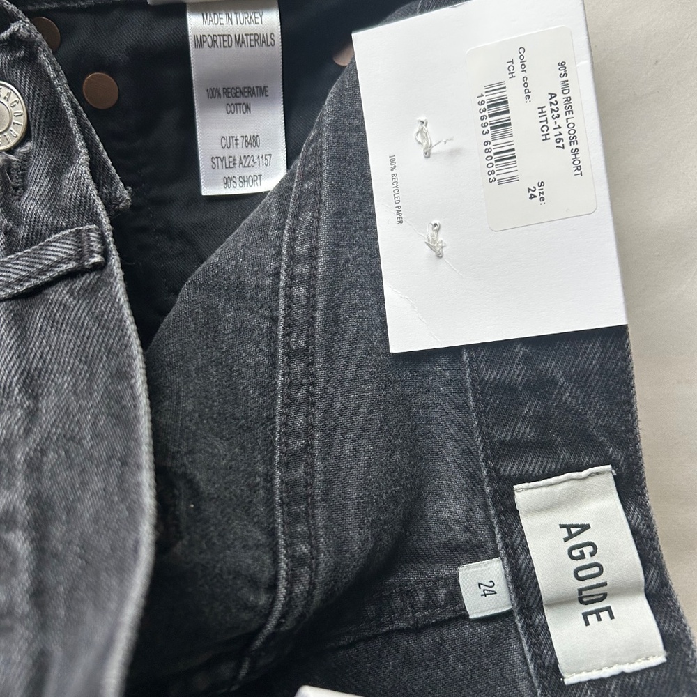 New Agolde 90s shorts - Picture 3 of 3